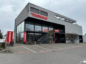 lenzburg-aussen-shop-thoemus-velowelt